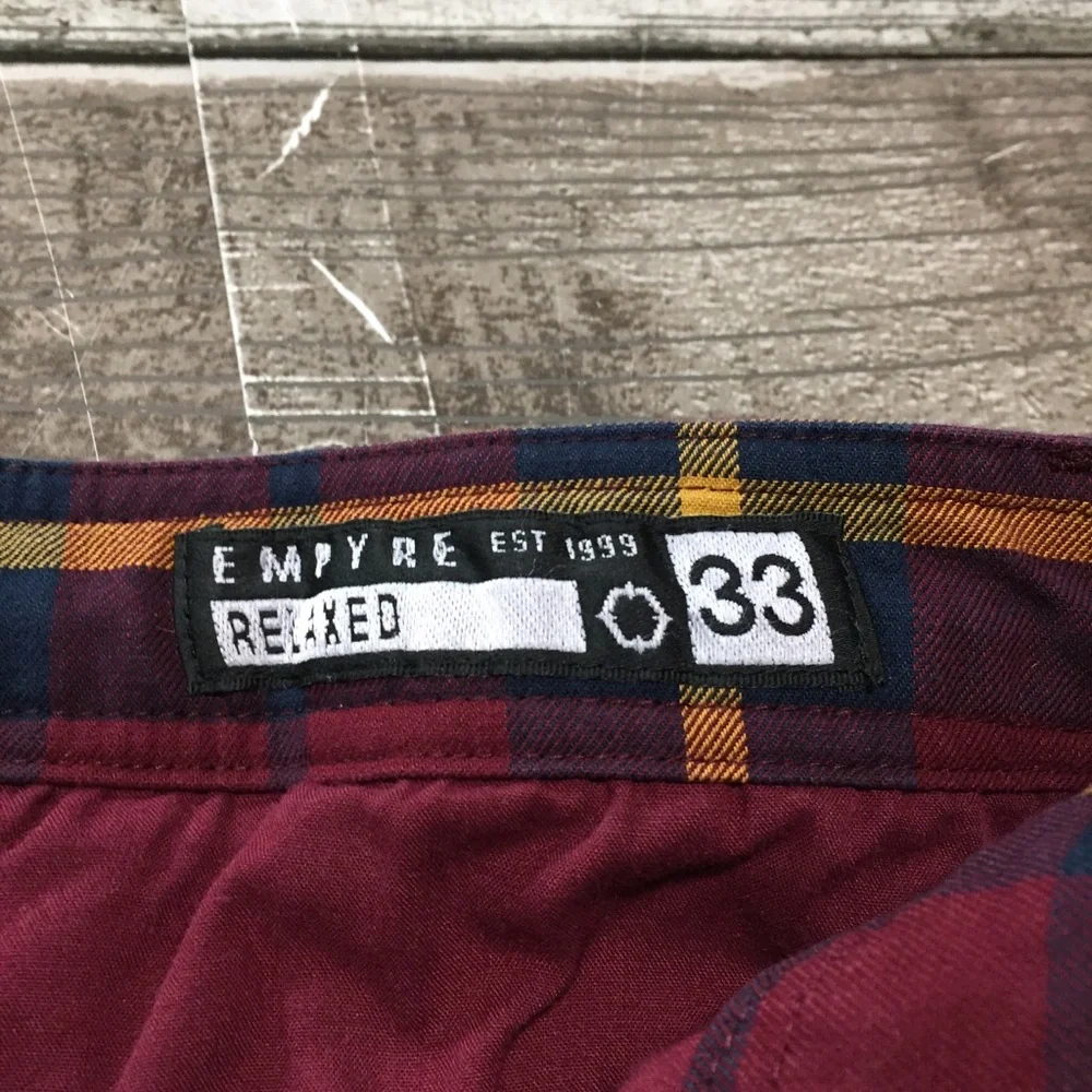 Empyre Relaxed Plaid Chino Shorts Men’s 33 Red Blue (Inseam 10.5)